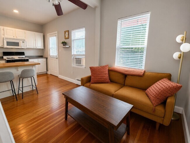 Photo - 3 K Street Pl Unit 1