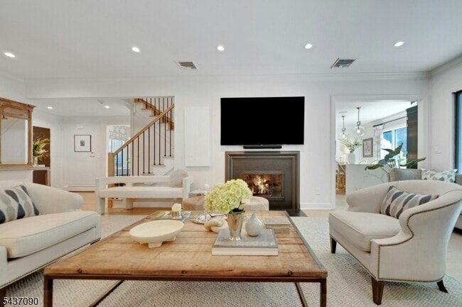 Photo - 224 Barnstable Dr