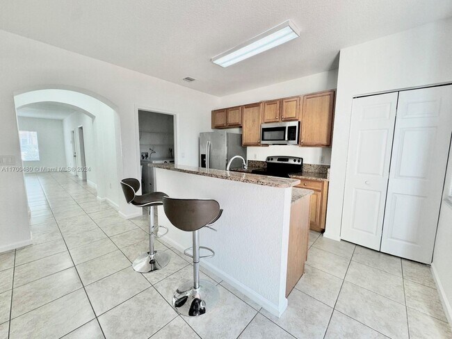 Photo - 2584 SW 122nd Ter