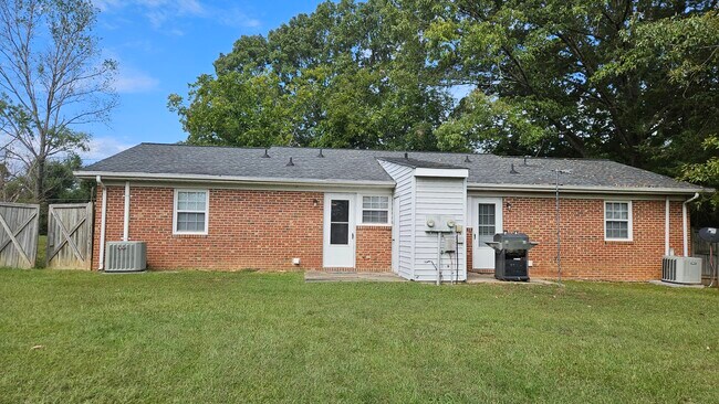 Photo - 540 Old Liberty Rd Unit Duplex
