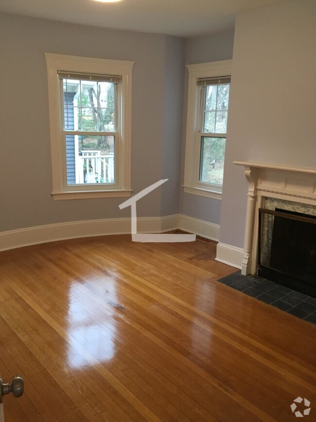 Building Photo - 157 Bigelow St Unit 1 Rental
