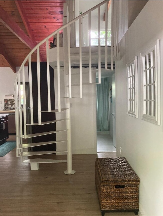 Photo - 130 Gumbo Limbo Dr