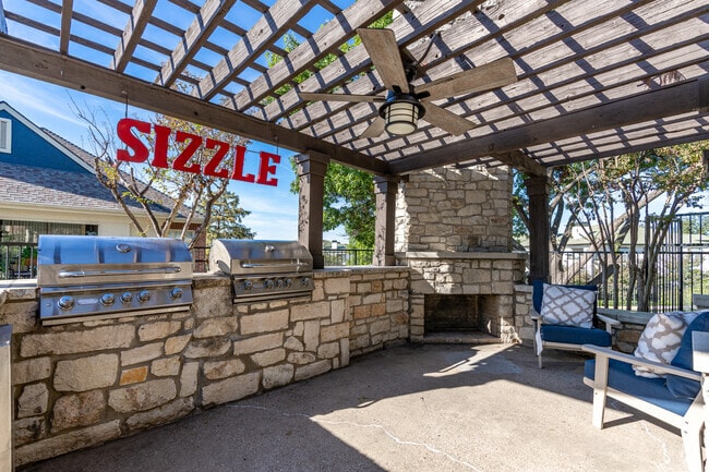 Poolside Kitchen with Gas Grills, Fridge & More