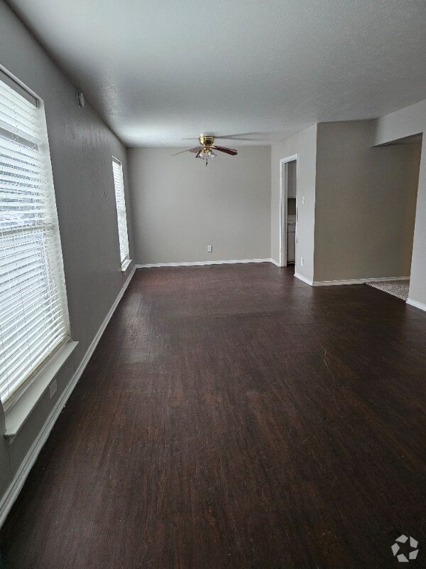 Apartments for Rent with a Pool in Fort Worth TX Page 2