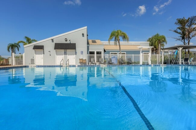 Photo - Fountain Lake Bradenton