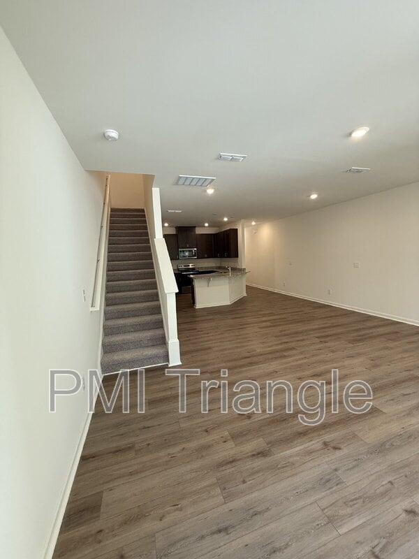 Photo - 138 Parker Ln