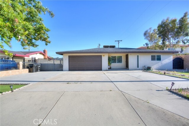 13011 Pinon St