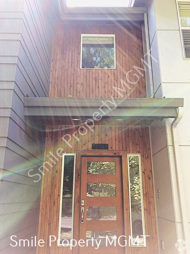 Building Photo - 2416 SE Morrison St Rental