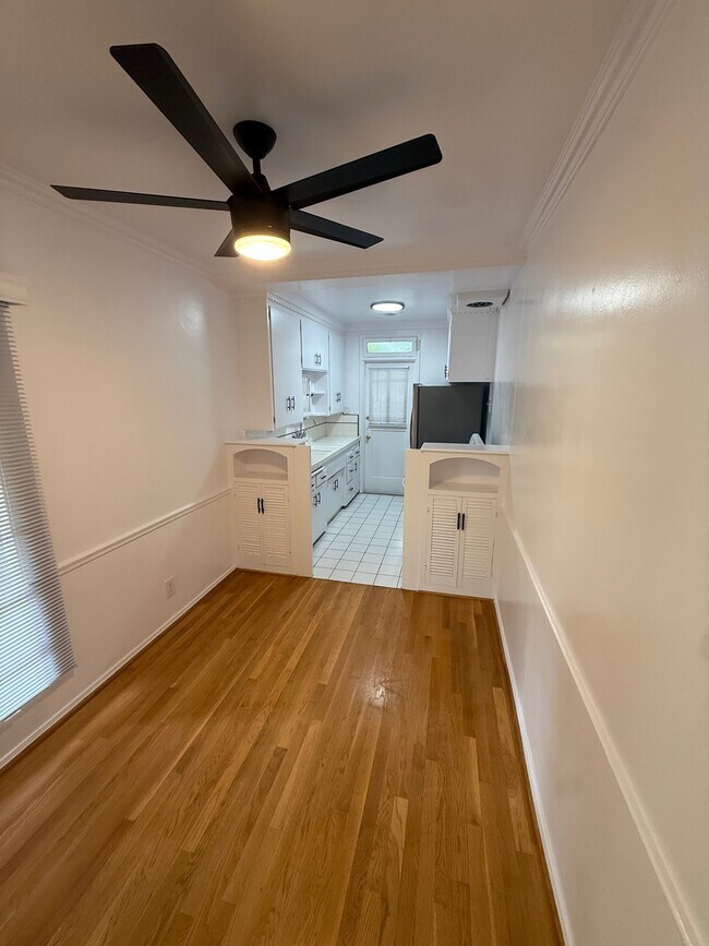 1BD - Kitchen/Dining - Villa Gina