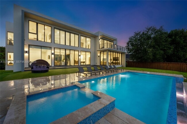 Photo - 5420 SW 72nd Ave