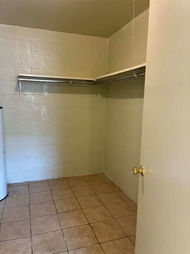 Gravois Apartments LLC