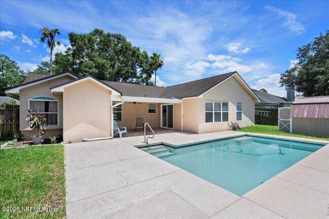 10334 Triple Crown Ave House - Image 