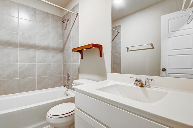 Photo - 6930 Scarlet Sagebrush St
