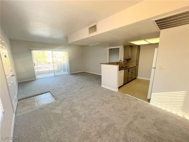 Photo - 8070 W Russell Rd Unit 2004