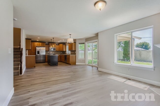 Photo - 15805 NE 79th St