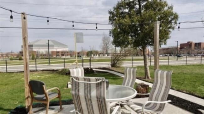 Photo - 1508 N Woodridge Ave