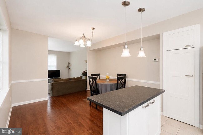 124 Hamlet Dr