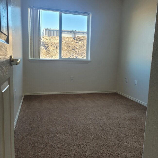 Photo - Vista Unit 20