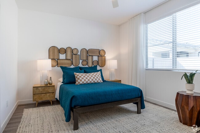 2BR, 2BA - 1,038SF - Primary Bedroom