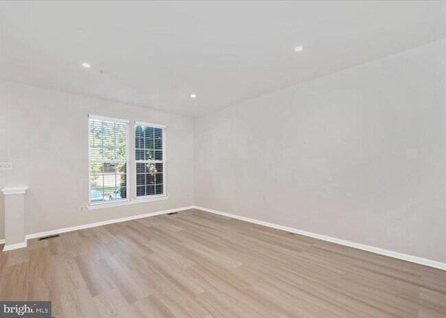 Photo - 3534 Winthrop Ln
