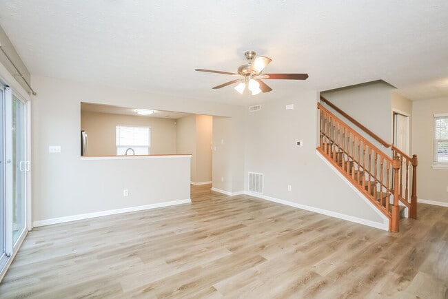 Photo - 1647 Allegro Way