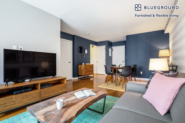 Photo - 101 W 15th St Unit FL4-ID135