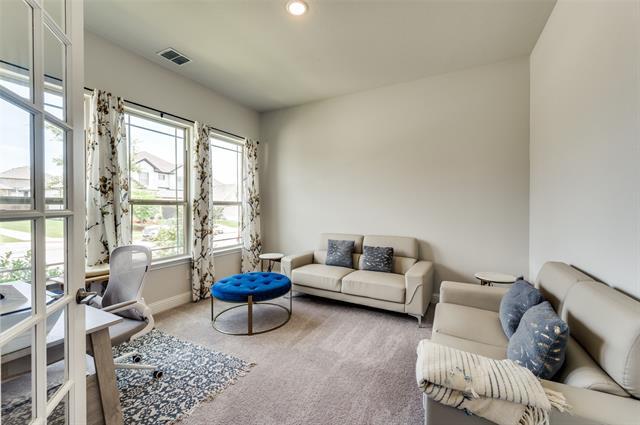 333 Foxthorne Way