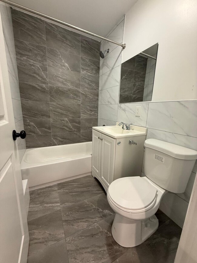 Photo - 52 Yonkers Ave Unit Apt 2