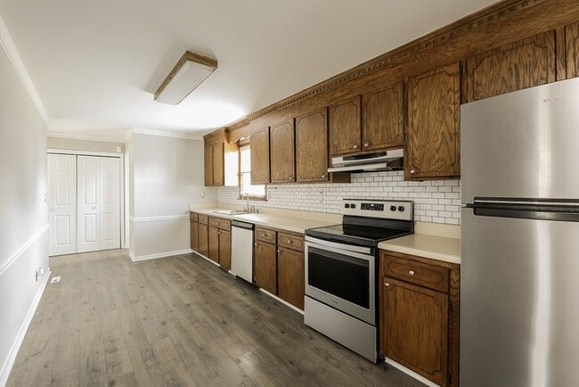 Photo - 602 Creek Dr