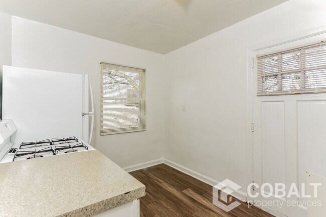 Photo - 1982 Rockledge Rd NE Unit 2