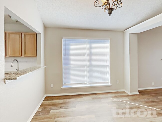 Photo - 2516 Concina Way