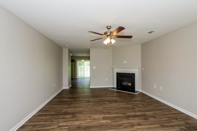 Photo - 1624 Eastway Dr