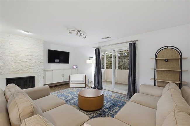 Photo - 279 Quail Run Unit 279