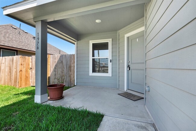 Photo - 1976 Rd 5714