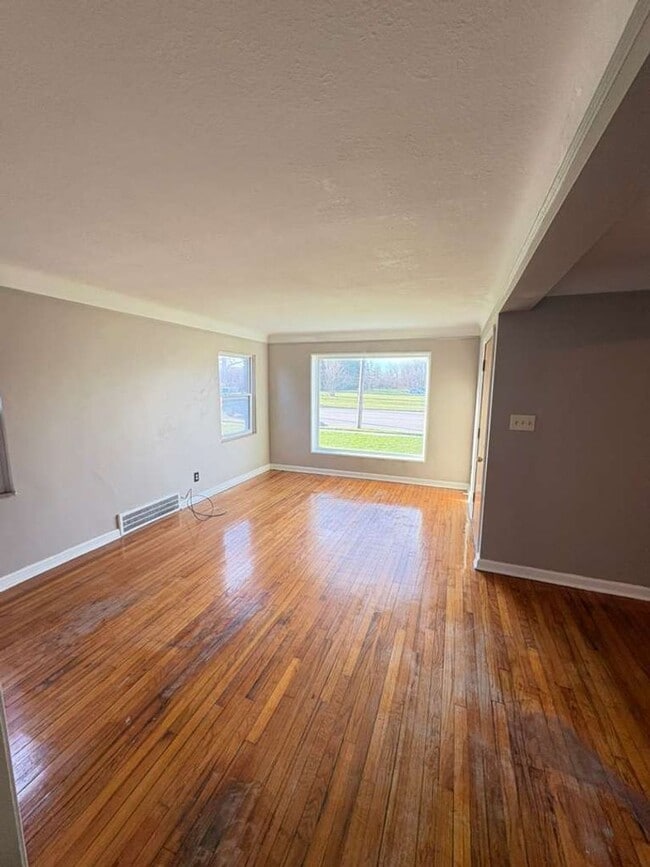 18015 Harvard Ave