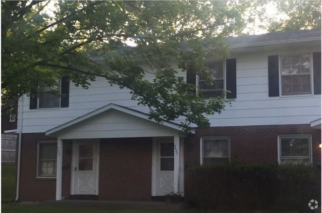 Building Photo - 2432 Cypress Dr Unit 2432 Rental