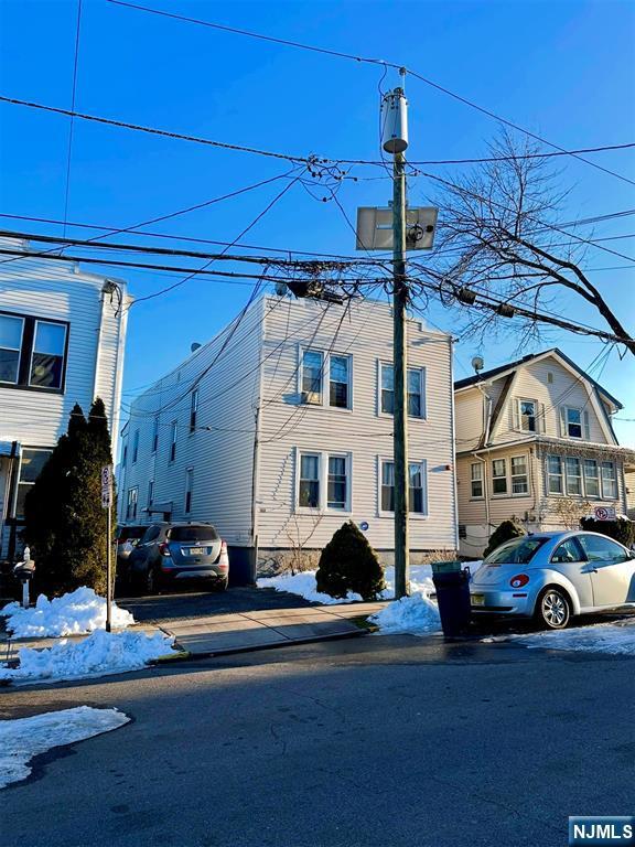 Building Photo - 122-124-124 Buffalo Ave Unit 4 Rental