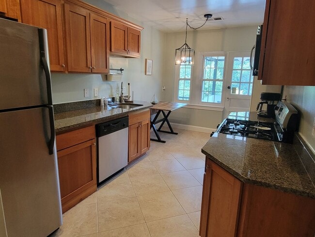 Photo - Fabulous, Furnished, Spacious 2BR with balcony in Alexandria