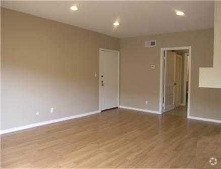 Building Photo - 12940 Riverside Dr Unit 203 Rental