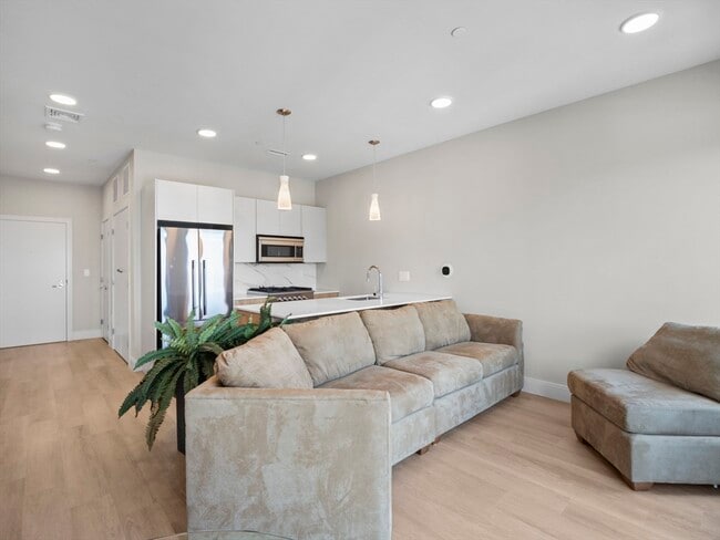 Building Photo - 249 Corey Rd Unit 404