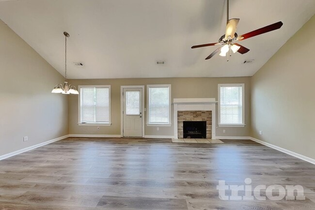 Photo - 195 Falcon Ridge Dr