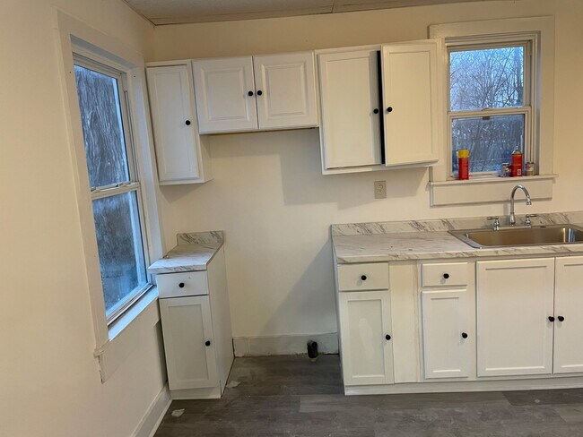 Photo - 909 N Olive St