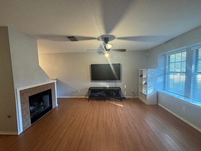 Photo - 11901 Swearingen Dr