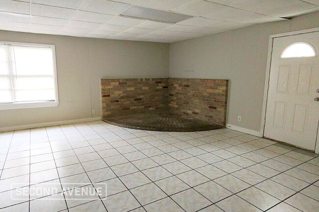 Photo - 7322 Parker Rd