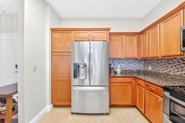 Photo - 2801 S Ridgewood Ave Unit 915