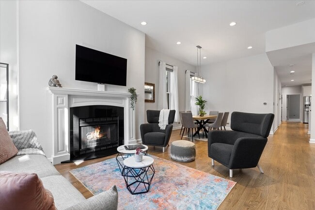 Photo - 1867 N Halsted St