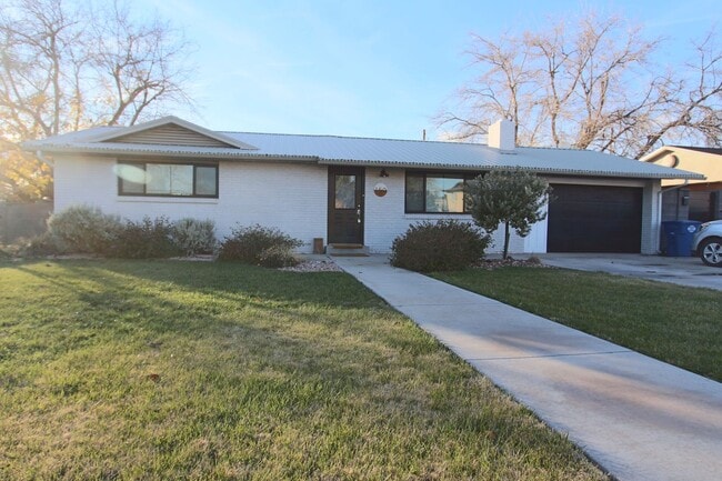 Building Photo - Downtown Washington - (Approved) Pet Optional