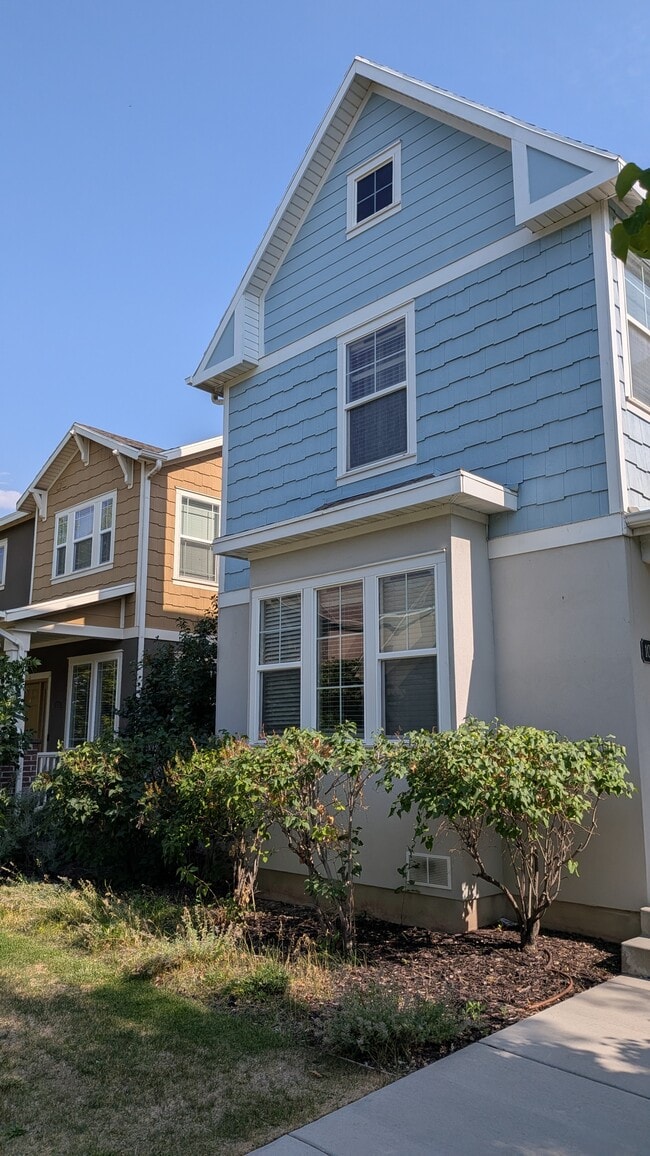 Photo - 10241 S Clarks Hill Dr