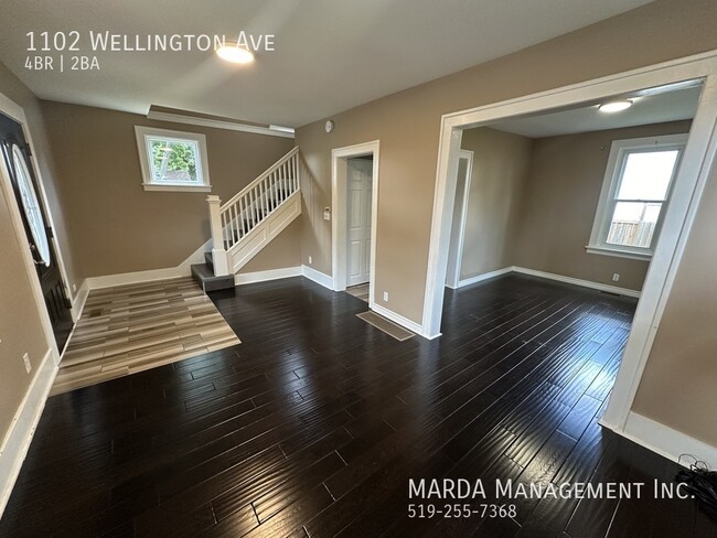 Building Photo - SPACIOUS 4 BED/2BATH HOUSE WITH BASEMENT! + UTILITIES!