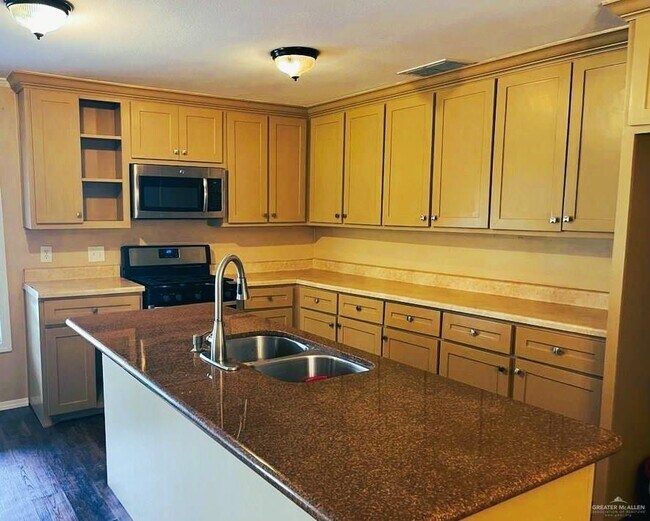 Photo - 10 Jesus R Cruz